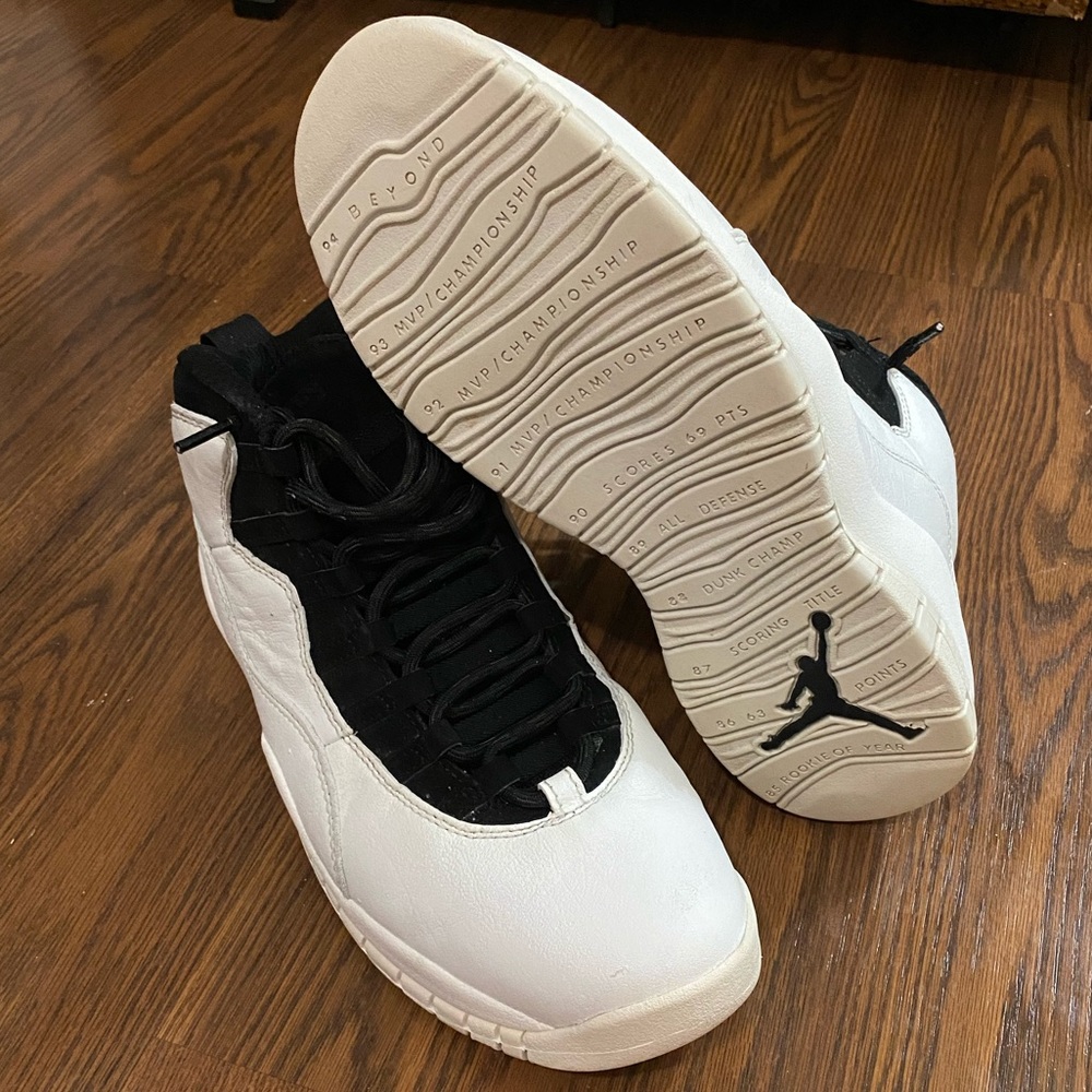 Air Jordan 10 Men Retro 'Im Back' size 10.5 men